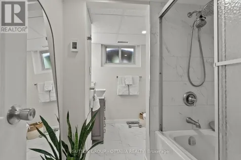 1166 Whitmore Avenue Ottawa ON K2C 2N8