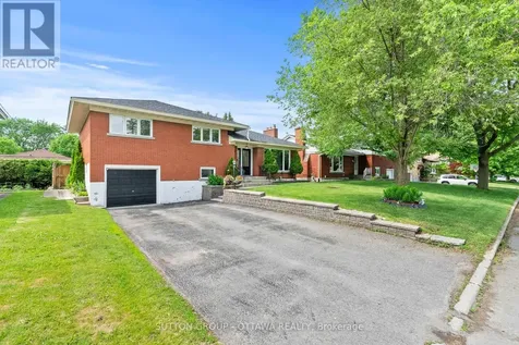 1166 Whitmore Avenue Ottawa ON K2C 2N8
