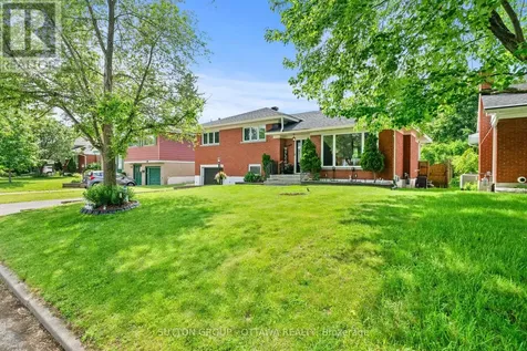 1166 Whitmore Avenue Ottawa ON K2C 2N8