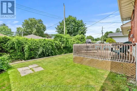 1166 Whitmore Avenue Ottawa ON K2C 2N8