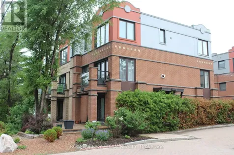 3358 Carling Avenue Ottawa ON K2H 0A7