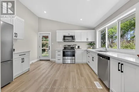 8717 Beachwood Road Wasaga Beach ON L9Z 2G5