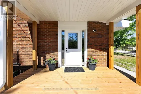 8717 Beachwood Road Wasaga Beach ON L9Z 2G5