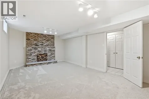 1121 Forestvale Drive Burlington ON L7P 4W3