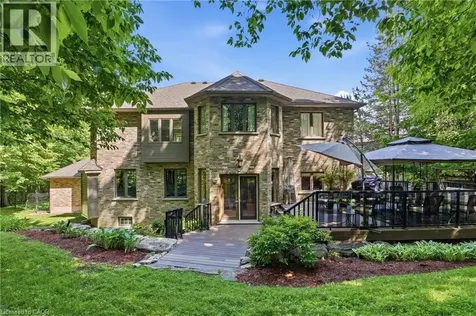 1121 Forestvale Drive Burlington ON L7P 4W3