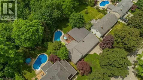 272 Goodram Drive Burlington ON L7L 2J5