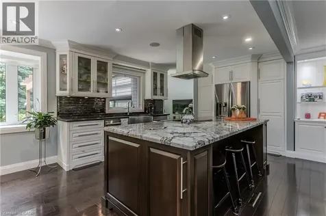 272 Goodram Drive Burlington ON L7L 2J5