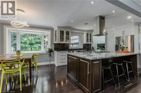 272 Goodram Drive Burlington ON L7L 2J5