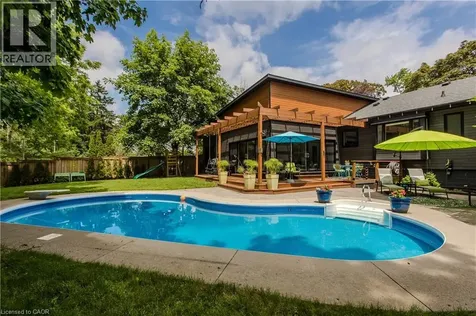 272 Goodram Drive Burlington ON L7L 2J5