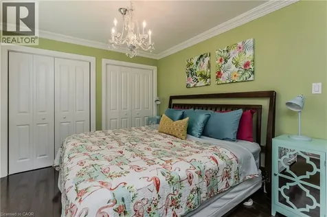 272 Goodram Drive Burlington ON L7L 2J5