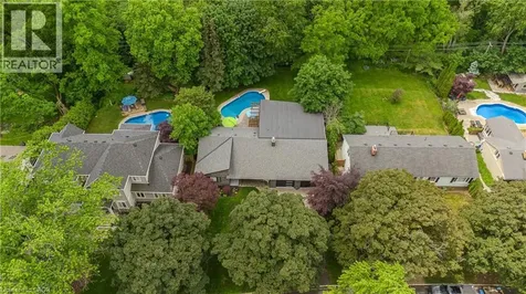 272 Goodram Drive Burlington ON L7L 2J5