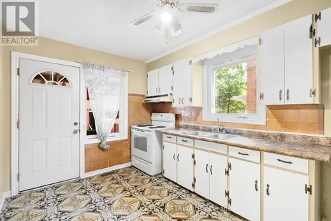 1402 Kilborn Avenue Ottawa ON K1H 6L8