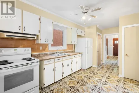 1402 Kilborn Avenue Ottawa ON K1H 6L8