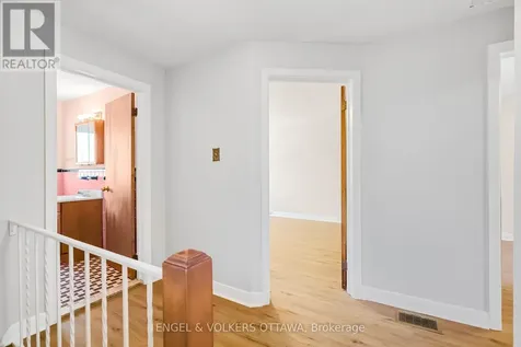 1402 Kilborn Avenue Ottawa ON K1H 6L8