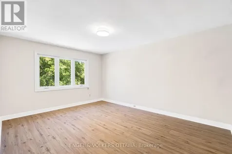 1402 Kilborn Avenue Ottawa ON K1H 6L8