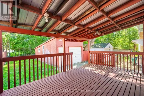 1402 Kilborn Avenue Ottawa ON K1H 6L8