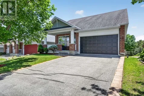 335 Jackson Stitt Circle Ottawa ON K2S 0C4