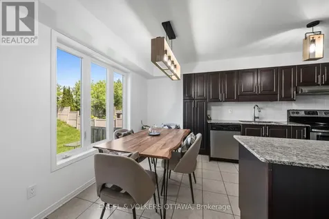 212 Macoun Circle Ottawa ON K1T 0H9