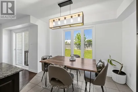 212 Macoun Circle Ottawa ON K1T 0H9