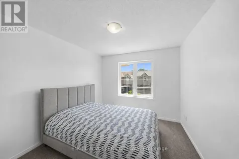 212 Macoun Circle Ottawa ON K1T 0H9