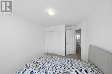 212 Macoun Circle Ottawa ON K1T 0H9