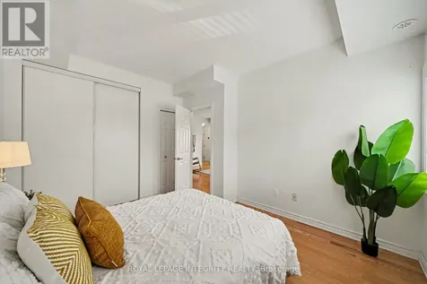139 Harthill Way Ottawa ON K2J 5V1