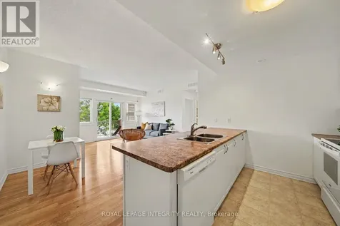 139 Harthill Way Ottawa ON K2J 5V1