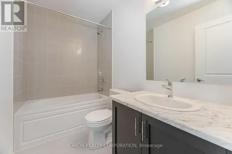 133 Fenchurch Manor Avenue Barrie ON L9L 0X1