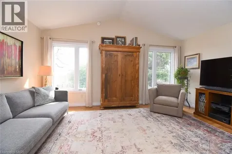 3200 Greenbough Crescent Burlington ON L7M 3B1