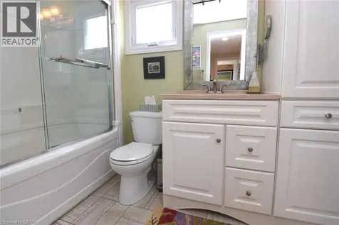 3200 Greenbough Crescent Burlington ON L7M 3B1