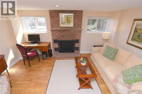 3200 Greenbough Crescent Burlington ON L7M 3B1