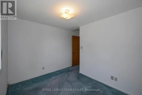 38 Elmbank Crescent Ottawa ON K2G 3P6