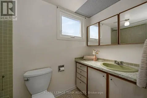 38 Elmbank Crescent Ottawa ON K2G 3P6