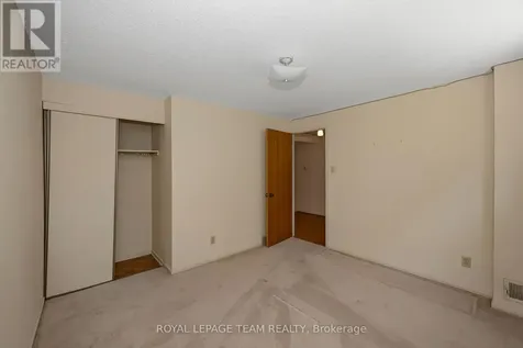 38 Elmbank Crescent Ottawa ON K2G 3P6