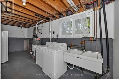 38 Elmbank Crescent Ottawa ON K2G 3P6