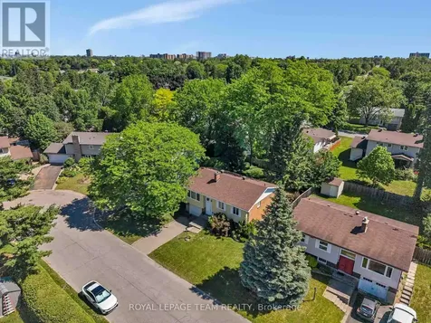 38 Elmbank Crescent Ottawa ON K2G 3P6