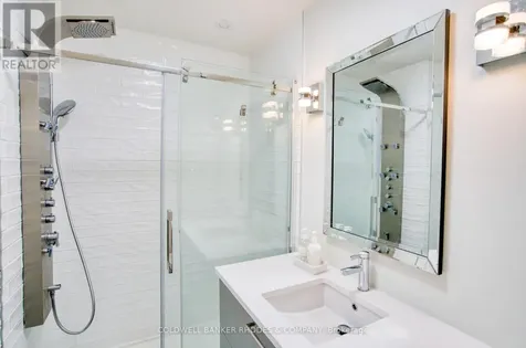1666 Amberdale Crescent Ottawa ON K1H 7B3