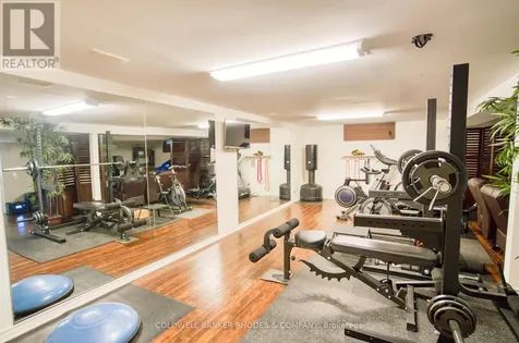 1666 Amberdale Crescent Ottawa ON K1H 7B3