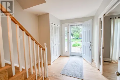 1666 Amberdale Crescent Ottawa ON K1H 7B3