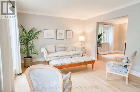 1666 Amberdale Crescent Ottawa ON K1H 7B3