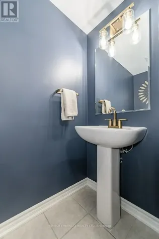 929 Apple Hill Lane Kitchener ON N2R 0L7