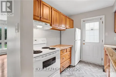 20 Forester Crescent Ottawa ON K2H 8X9