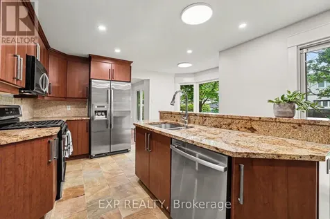 241 Anglehart Avenue Ottawa ON K1E 2V7
