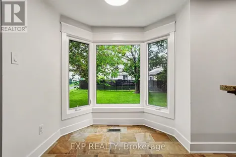 241 Anglehart Avenue Ottawa ON K1E 2V7