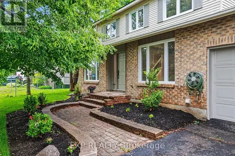 241 Anglehart Avenue Ottawa ON K1E 2V7