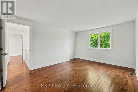 241 Anglehart Avenue Ottawa ON K1E 2V7