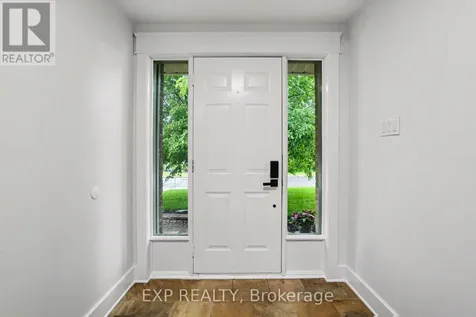 241 Anglehart Avenue Ottawa ON K1E 2V7