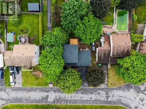241 Anglehart Avenue Ottawa ON K1E 2V7