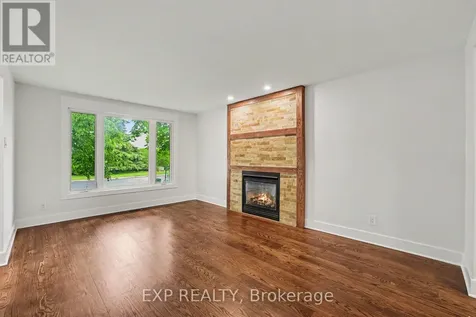 241 Anglehart Avenue Ottawa ON K1E 2V7