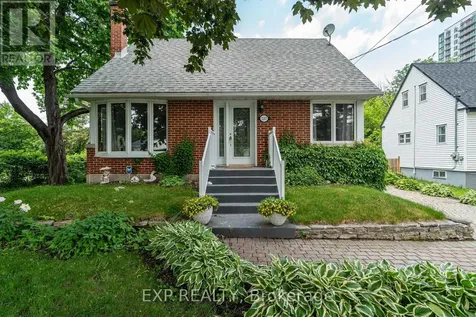 1357 Thames Street Ottawa ON K1Z 7N3